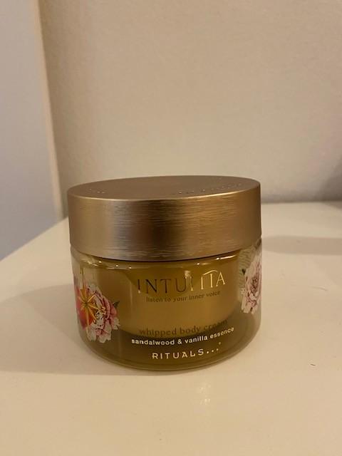 Nieuw Rituals Intuitia Body cream bodycream 220ml, Sieraden, Tassen en Uiterlijk, Uiterlijk | Lichaamsverzorging, Ophalen of Verzenden