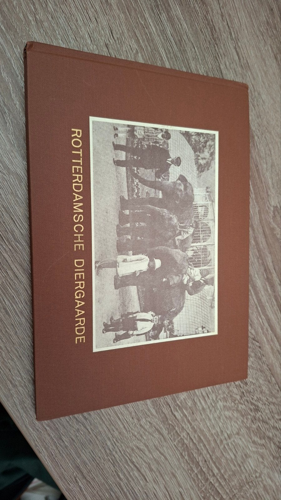 Rotterdamse Diergaarde: Van 1857 tot 1940 en de overgang, Boeken, Ophalen of Verzenden, Zo goed als nieuw