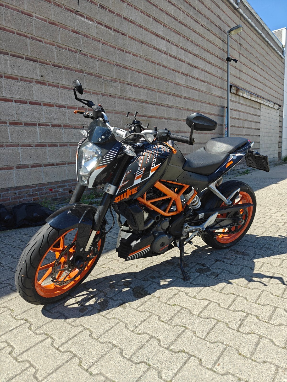 KTM Duke 390 2014 Akrapovič | Nieuw onderhoud | Vol opties, Occasion, 374 cc, Particulier, Minimaal motorrijbewijs A2