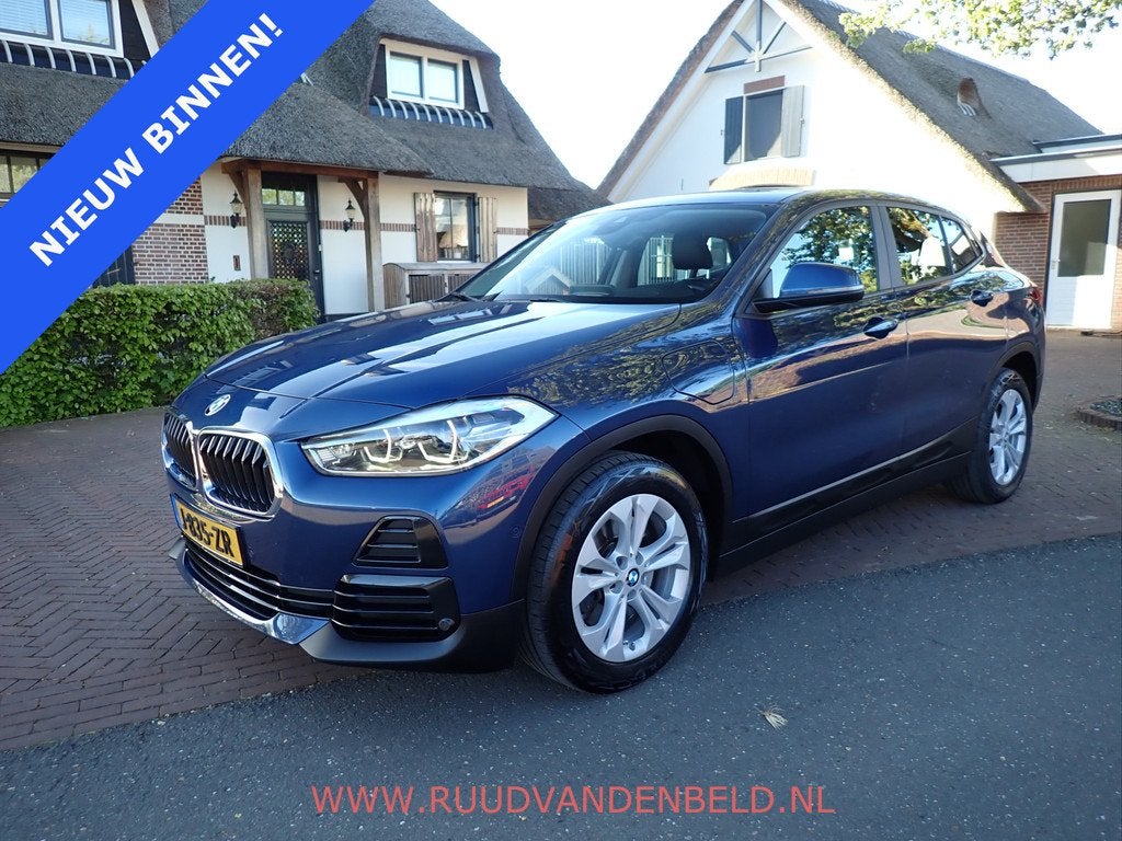 BMW X2 xDrive25e / HEAD-UP / ACC / LEDER / STOELVERWARMING /, Automaat, X2, Gebruikt, Blauw