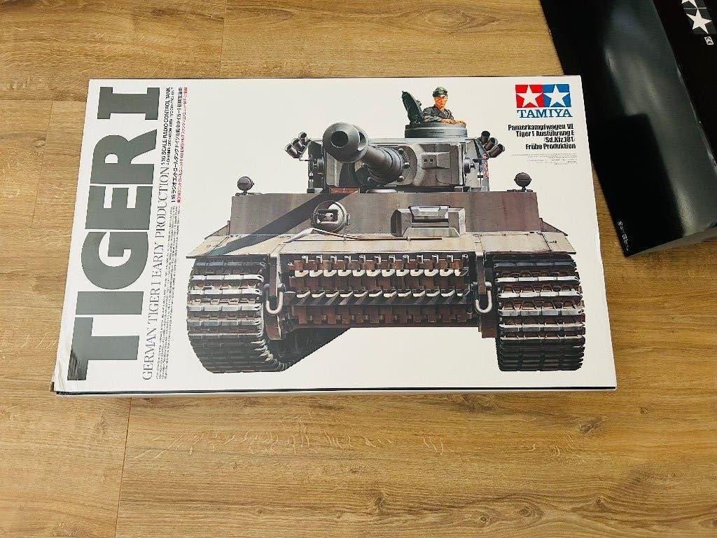 Tamiya Tiger I 56010 Full Option & Metalen Rupsen! (nieuw!), Tank, Groter dan 1:32, Nieuw, Ophalen of Verzenden