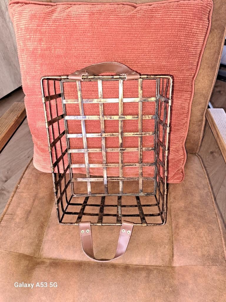 Decoratieve metalen mand met handvatten, Ophalen, Minder dan 50 cm, Minder dan 50 cm, Zo goed als nieuw
