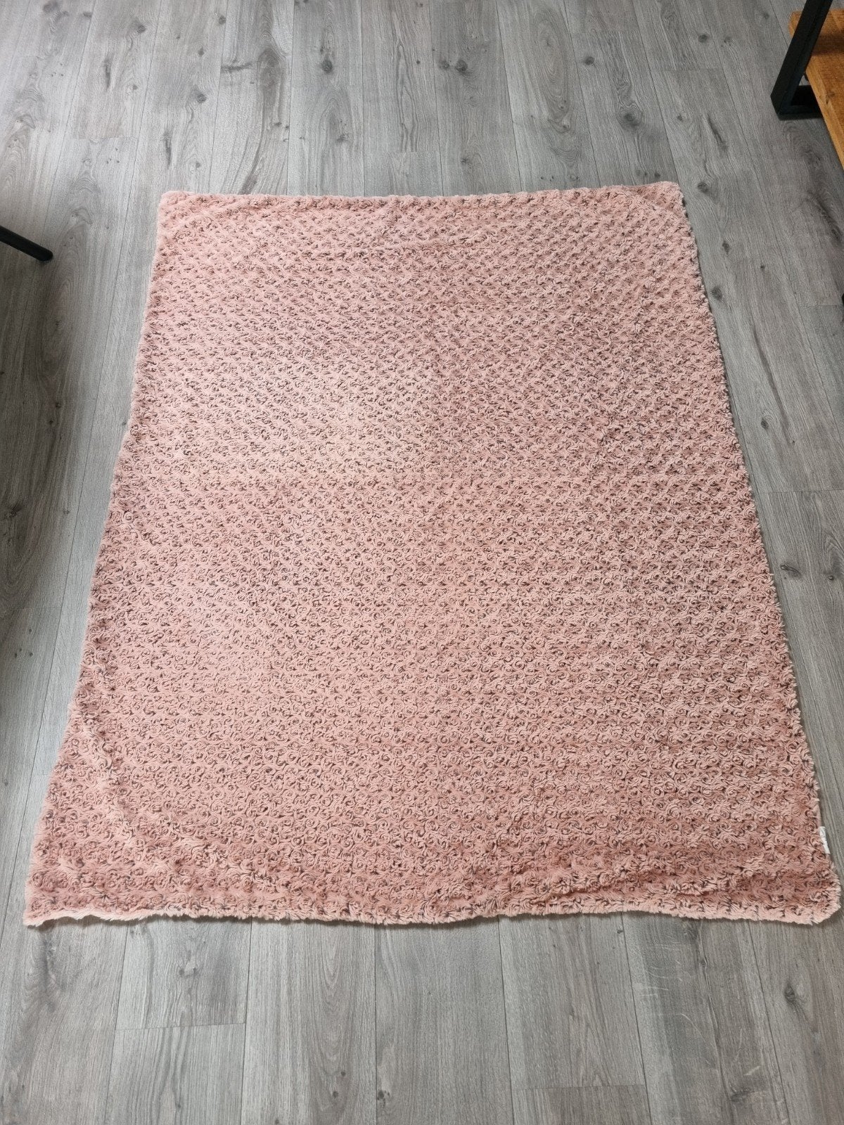 Roze Plaid / Deken met Rozenpatroon, Huis en Inrichting, Ophalen, Zo goed als nieuw, Roze, Rechthoekig