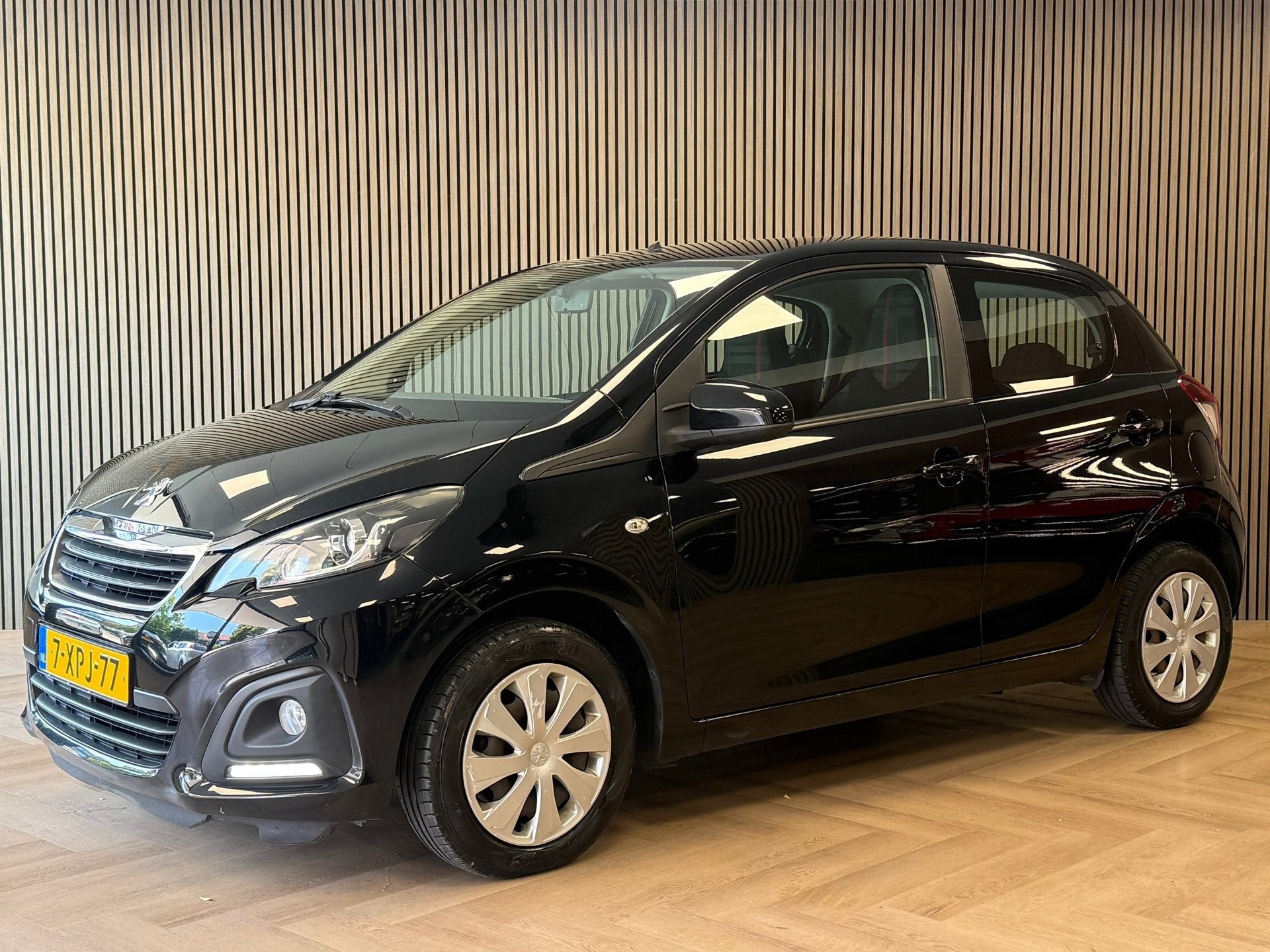 Peugeot 108 1.0 VTi Active AUTOMAAT 5 DEURS AIRCO USB AUX LE, Auto's, Stof, Gebruikt, Met garantie (alle), 4 stoelen