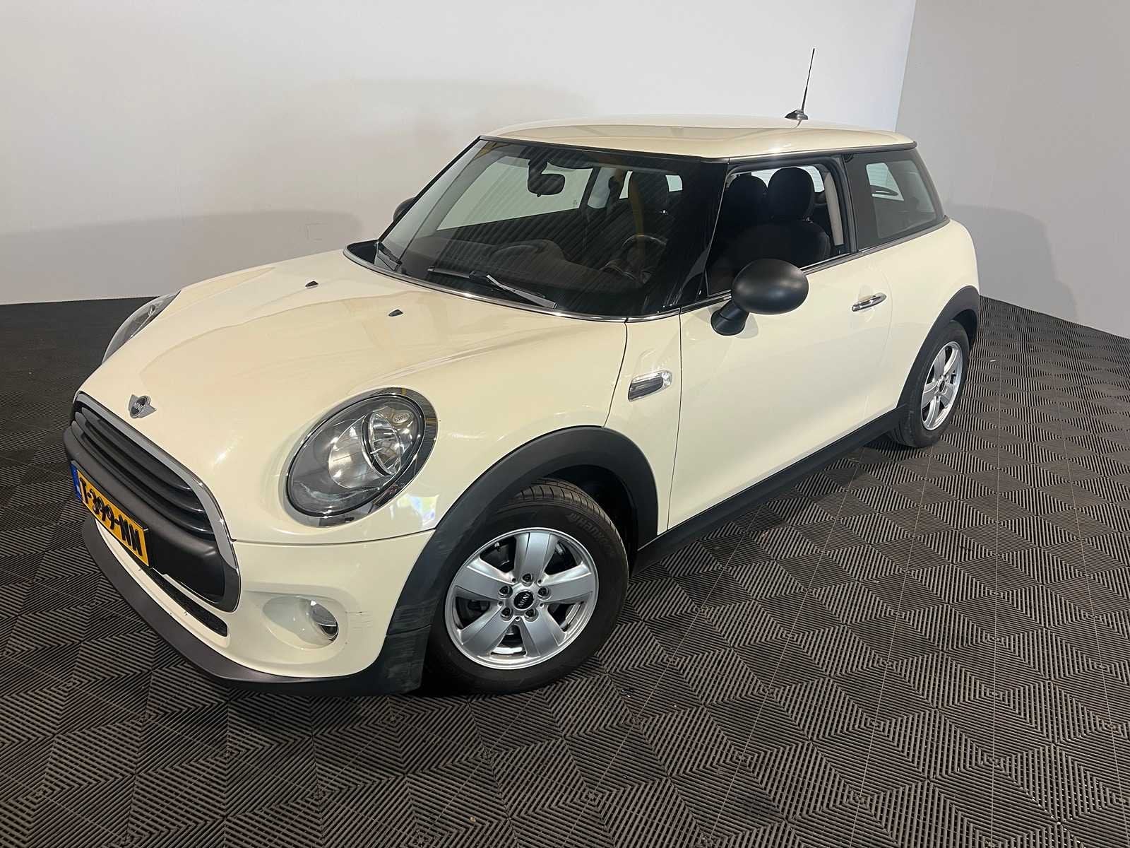 Mini Cooper 1.5 One D Business, T-399-NN, Auto's, Voorwielaandrijving, Gebruikt, Euro 6, 95 pk