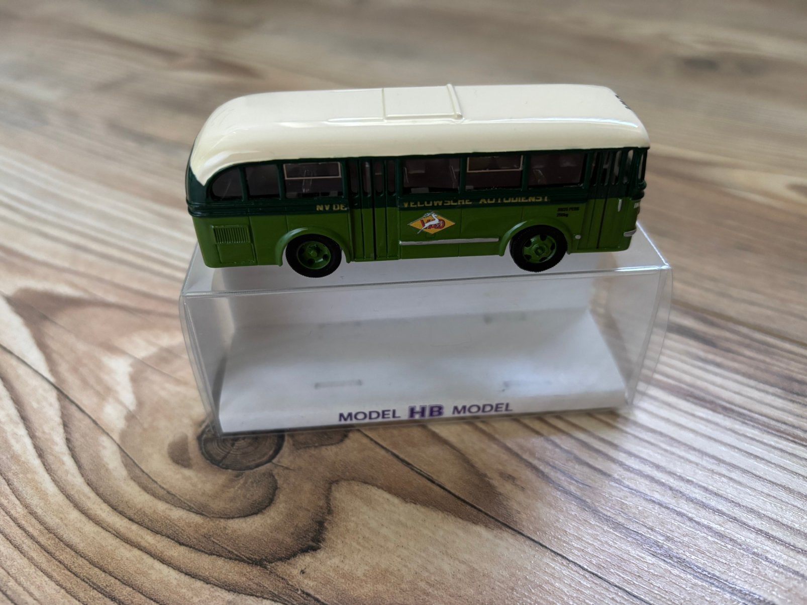 HB model bus Ford Transit VAD lijn D Het Loo, Hobby en Vrije tijd, Modelauto's | 1:87, Ophalen of Verzenden, Zo goed als nieuw