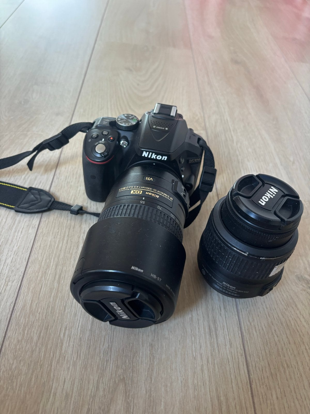 Nikon D5300 spiegelreflexcamera met 2 lenzen, Gebruikt, Spiegelreflex, Beeldstabilisatie, Ophalen of Verzenden