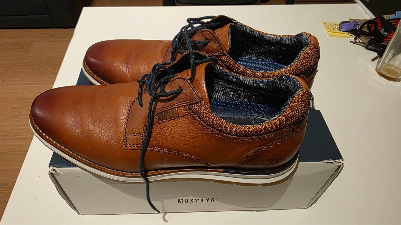 Foto 4 van Mustang Nette Schoenen - Bruin Leer, Maat 44