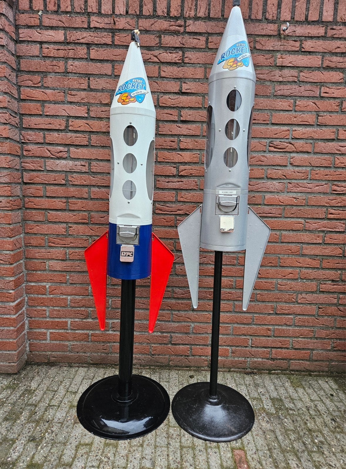 FIFTIES SIXTIES RETRO ROCKET RAKET KAUWGOMBALLEN AUTOMATEN, Ophalen, Zo goed als nieuw