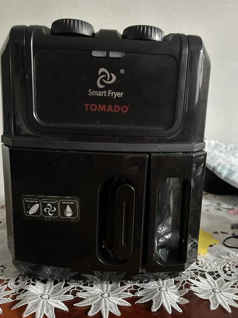 Tomado Smart Fryer - Zo goed als nieuw, Witgoed en Apparatuur, Airfryers, Ophalen of Verzenden, Nieuw, Airfryer, Minder dan 750 gram