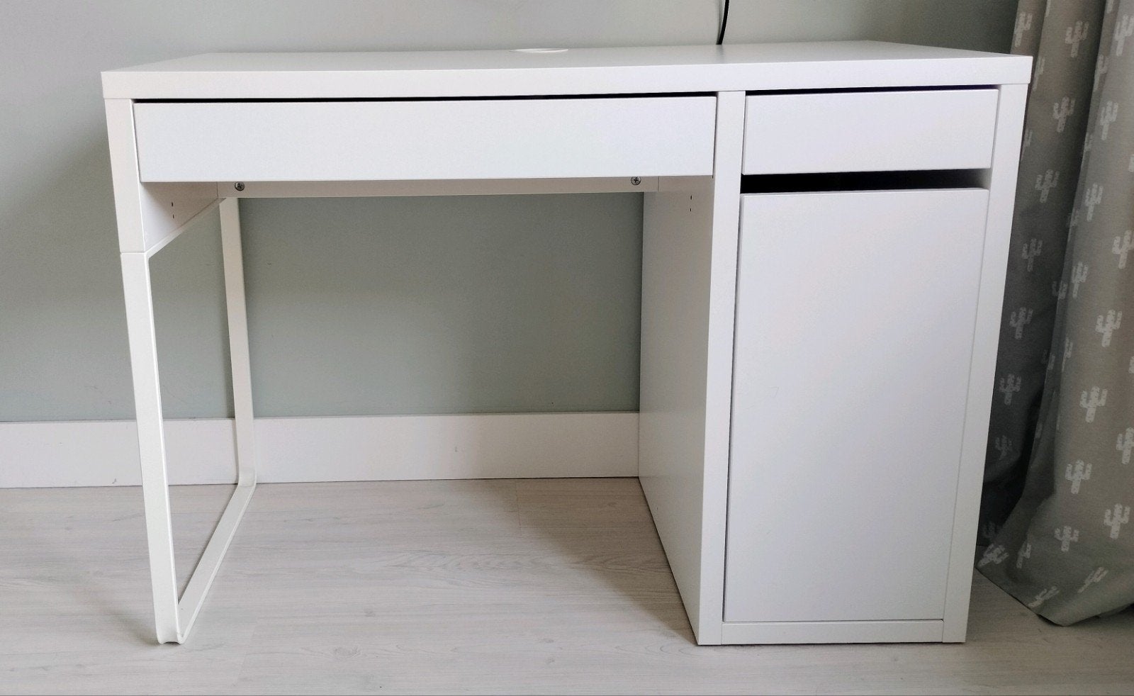 IKEA Micke bureau wit, 105x50 cm, Huis en Inrichting, Bureaus, Ophalen, Met lades, 105 cm, Spaanplaat of MDF