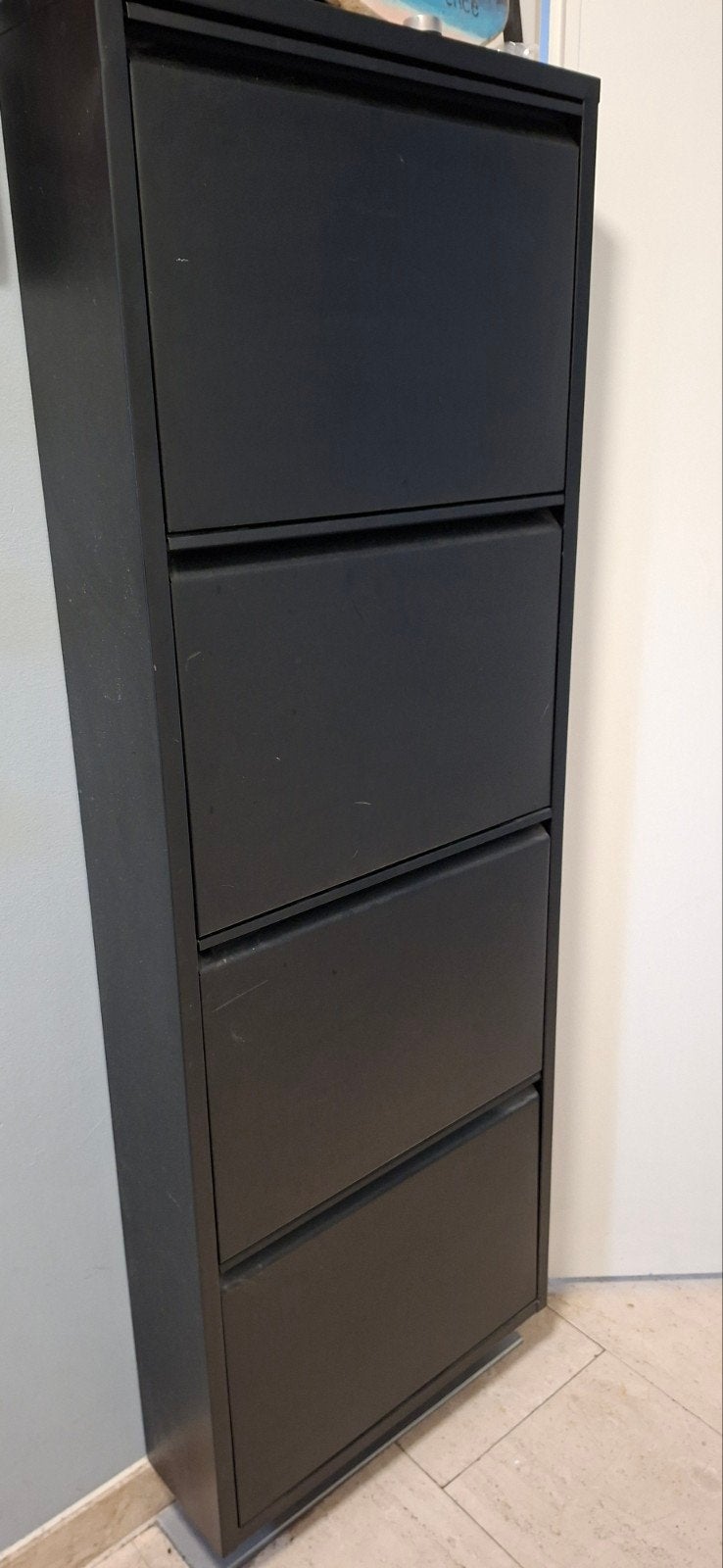 zwarte metalen schoenenkast 4 vakken, Ophalen, Gebruikt