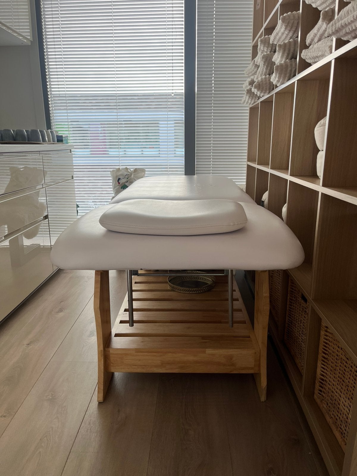 OLGA Massagetafel en verzorgingstafel