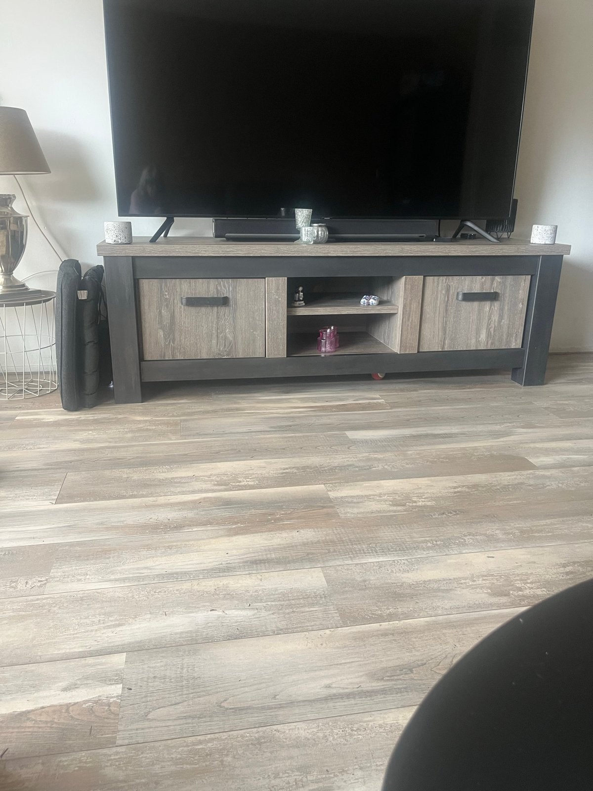 Stijlvol tv-meubel met opbergruimte, Ophalen, Gebruikt, 25 tot 75 discs, Hout