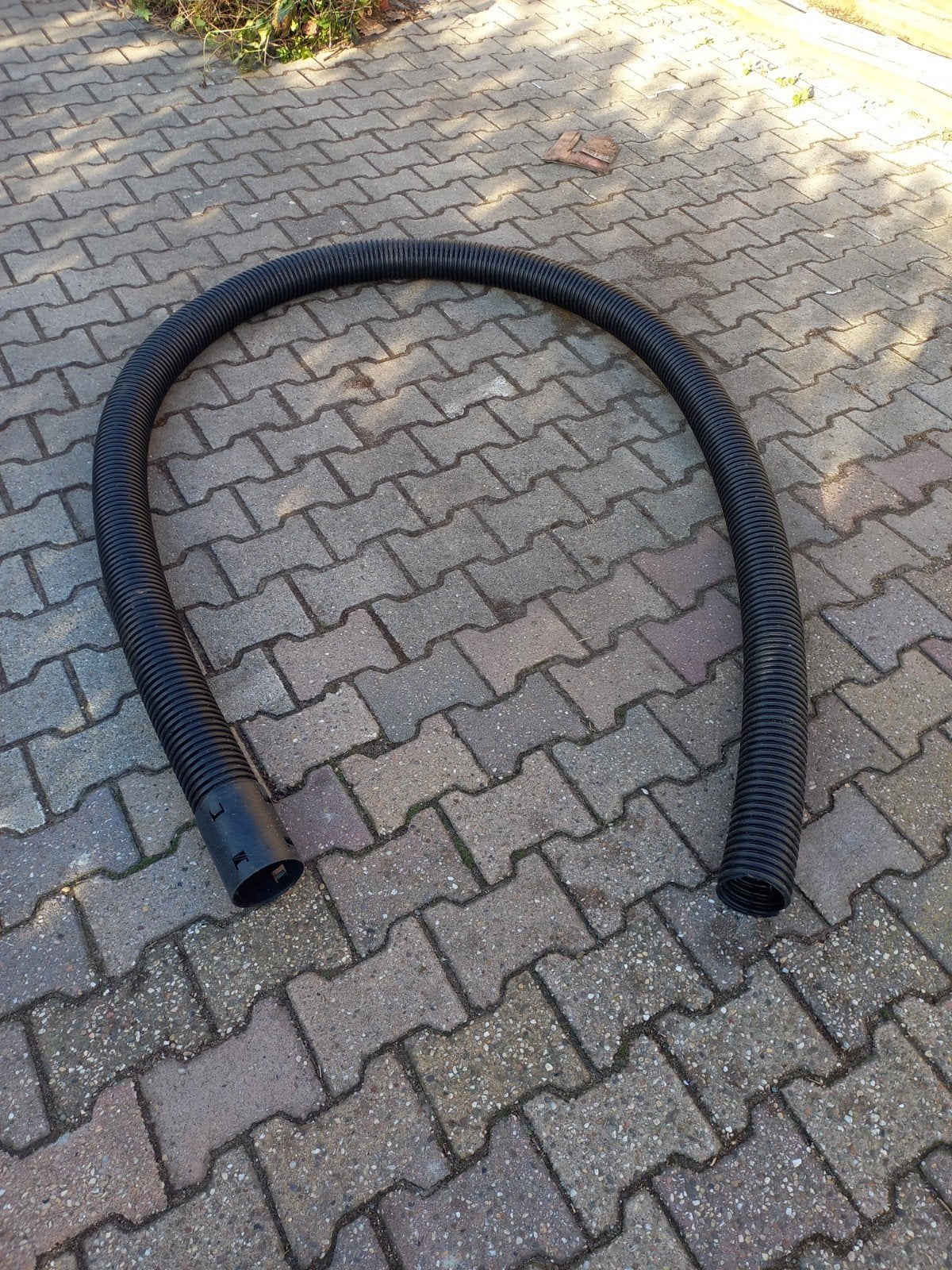 Nieuwe drainagebuis 4m lengte 100mm doorsnede, nieuw met kop, Ophalen, Afvoer, Pvc, 2 tot 4 meter