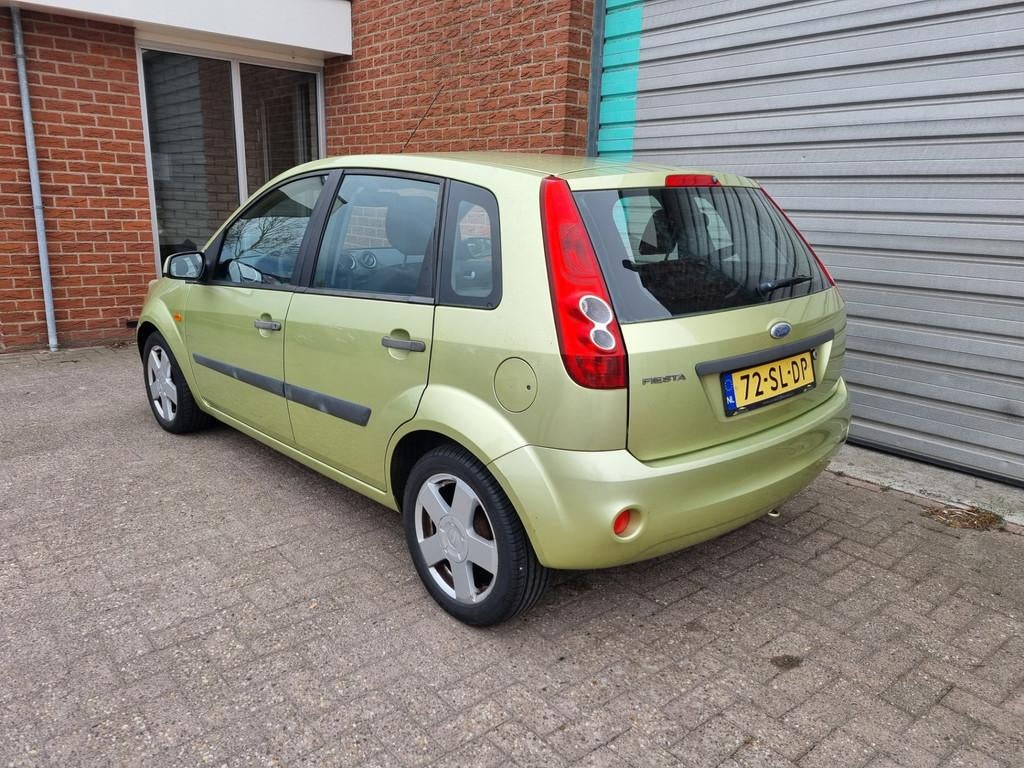 Ford Fiesta 1.3-8V Futura 5-Drs Bj:2006 NAP!, 1299 cc, 4 cilinders, Metallic lak, Origineel Nederlands