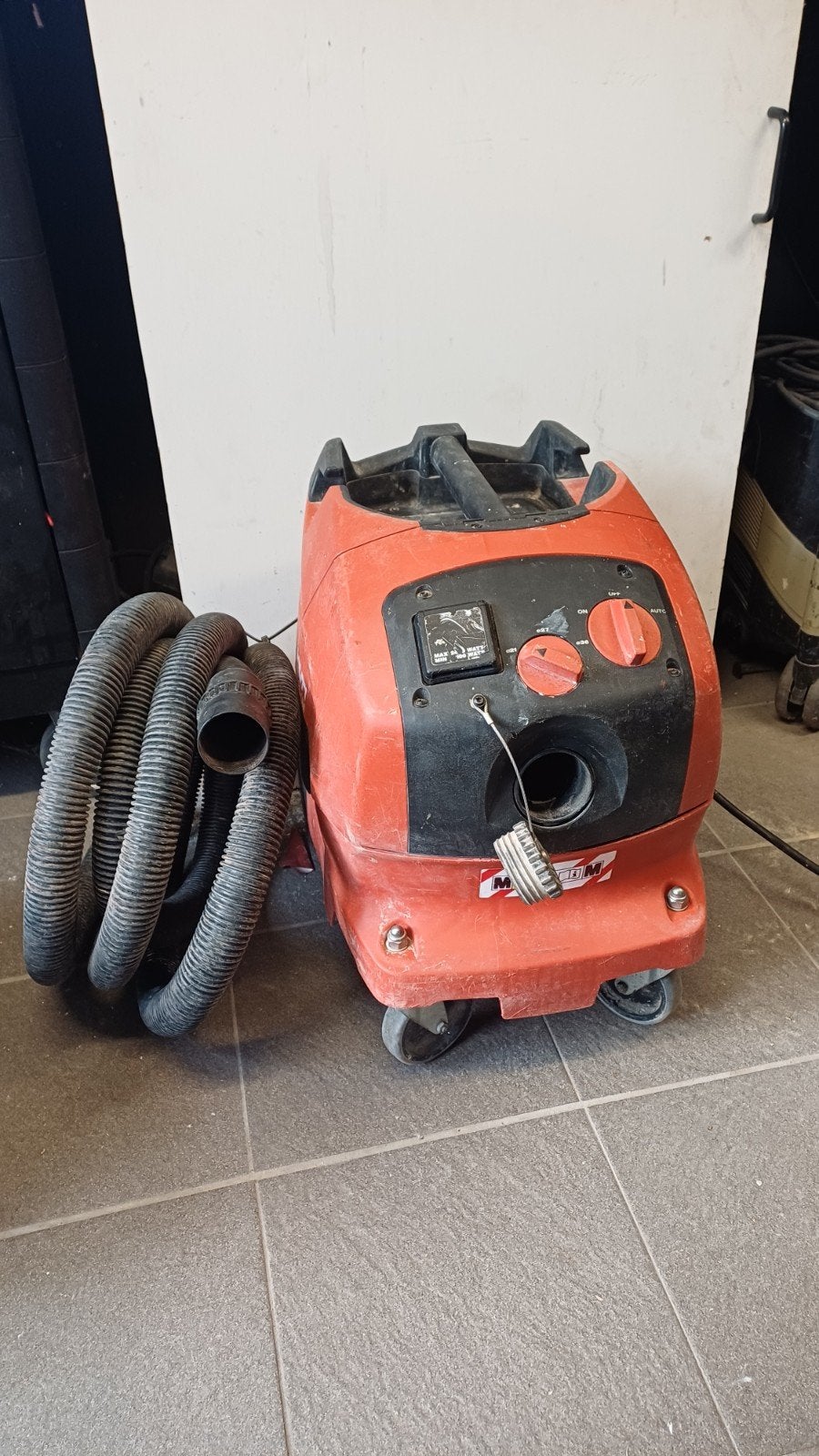 Hilti VC 20-UM Waterstofzuiger - Krachtig en Betrouwbaar, Ophalen of Verzenden, Gebruikt, Waterstofzuiger