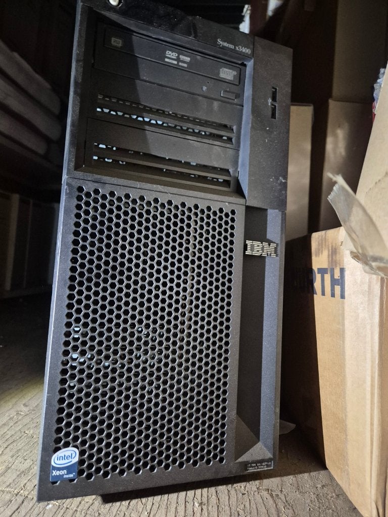 IBM System x3400, Computers en Software, Ophalen, Hot swappable onderdelen, 3 tot 4 Ghz, 16 GB