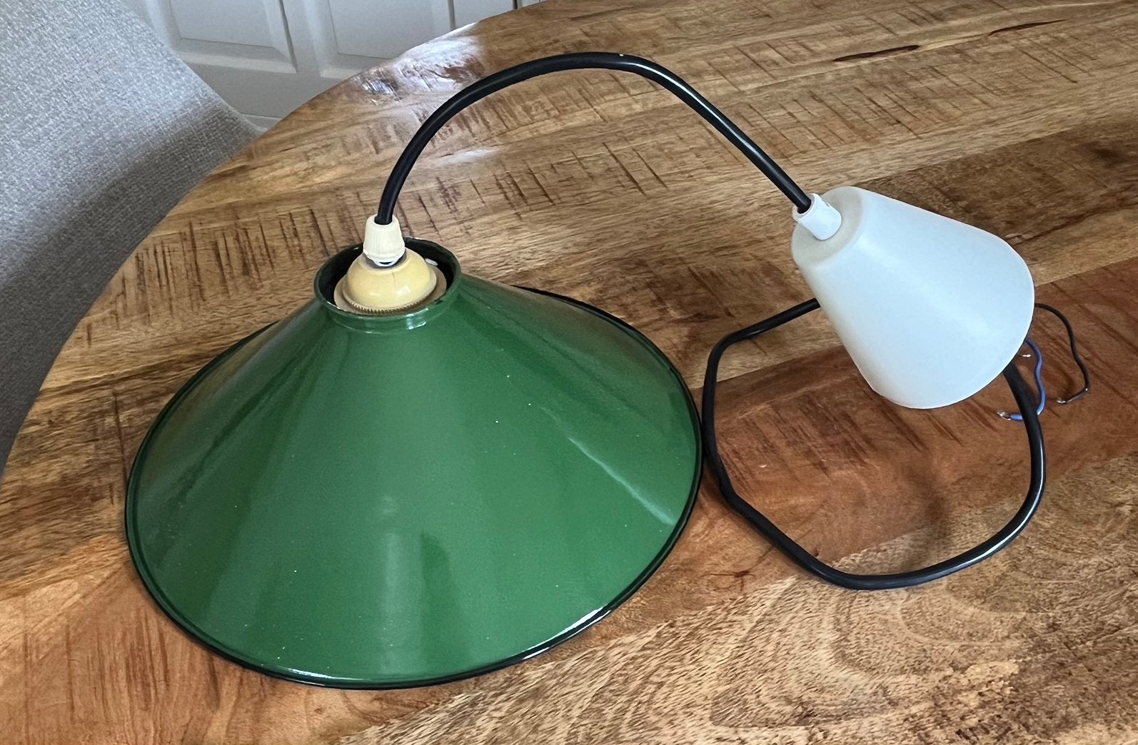 Vintage groen emaille hanglampje kapje compleet 25,5 cm, Huis en Inrichting, Lampen | Hanglampen, Ophalen of Verzenden, Zo goed als nieuw