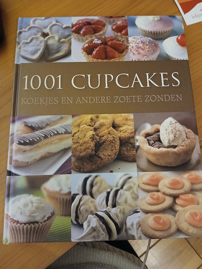 1001 Cupcakes - Koekjes en andere zoete zonden, Boeken, Zo goed als nieuw, Nederland en België, Taart, Gebak en Desserts, Verzenden