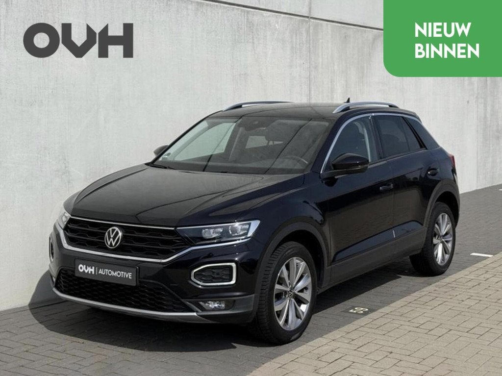 Volkswagen T-Roc 1.5 TSI | LED | camera | CarPlay | stoelvw, Automatische klimaatregeling, 4 cilinders, 150 pk, Zwart