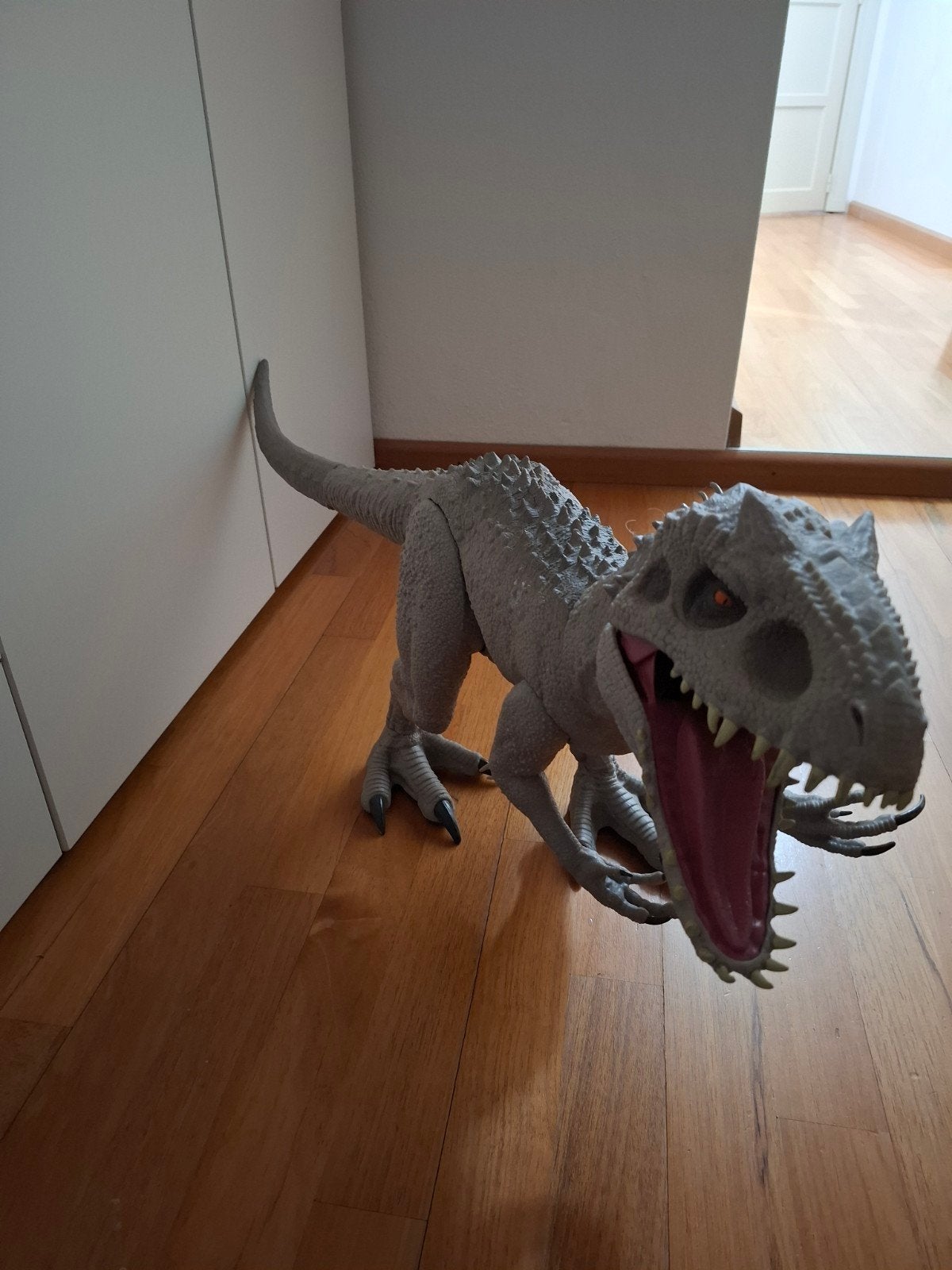 Grote speeldino T Rex, Ophalen