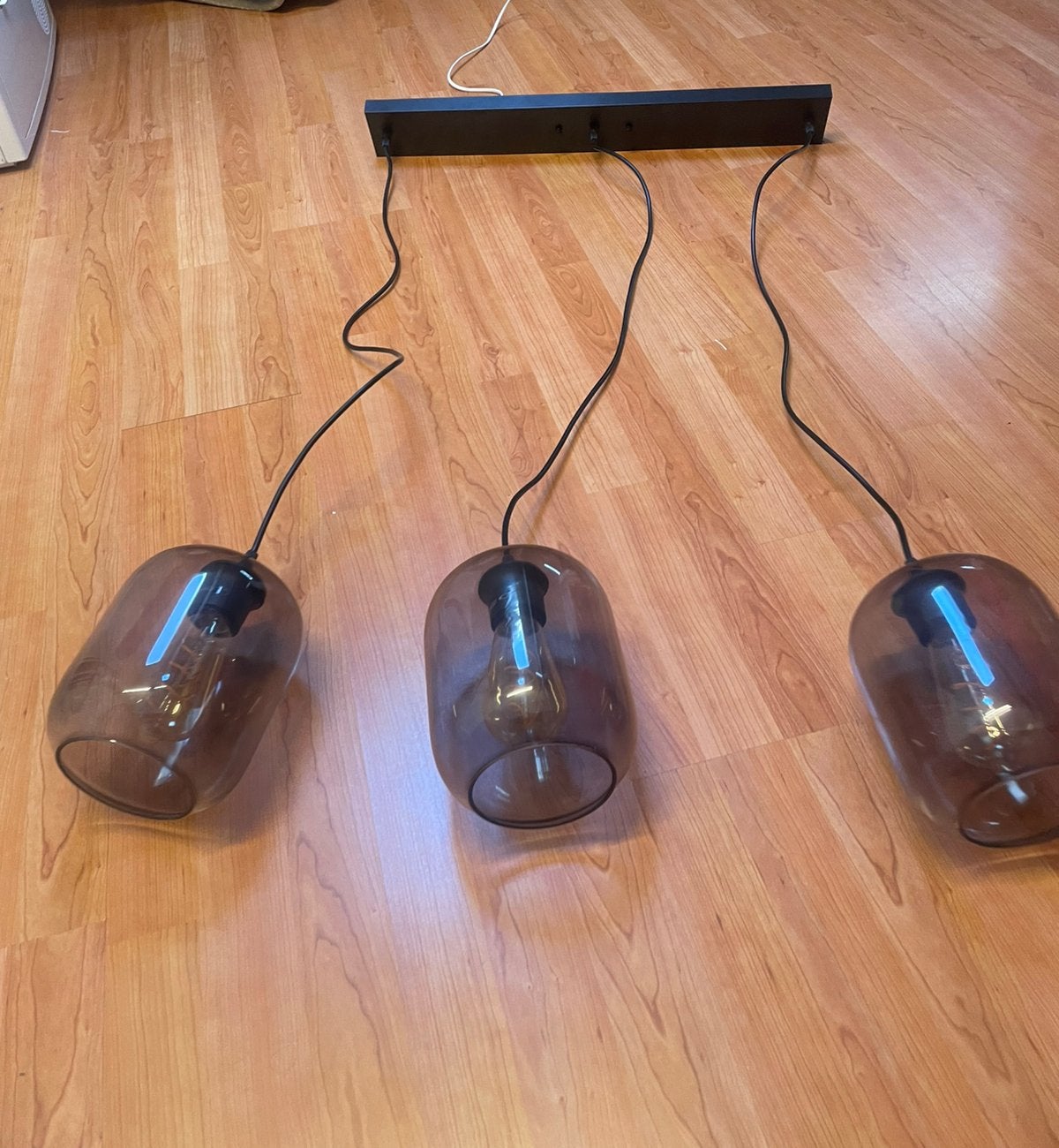Glazen hanglamp met 3 glazen bollen, Huis en Inrichting, Lampen | Hanglampen, Ophalen