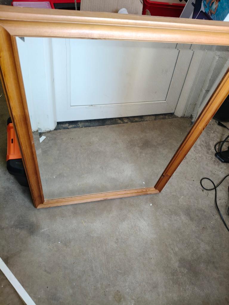Houten spiegel met frame, Ophalen, Gebruikt, Rechthoekig, 50 tot 75 cm