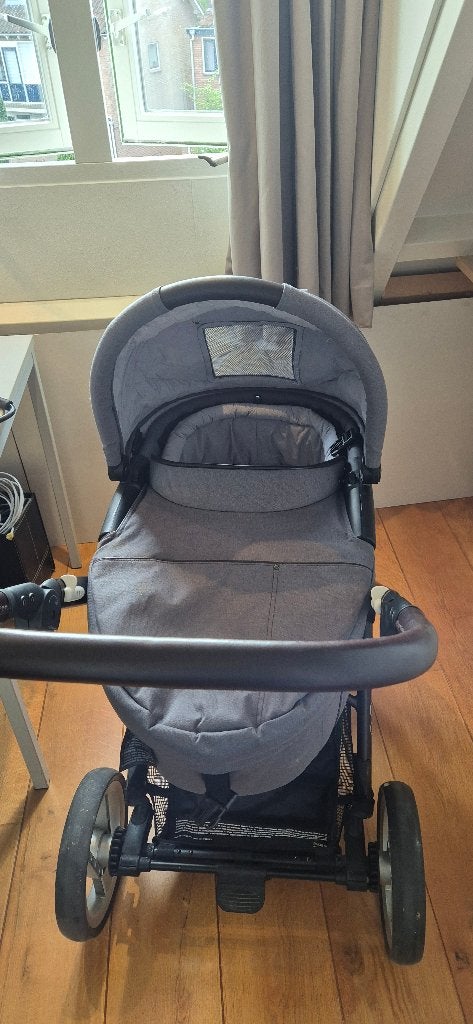 Mooie Mutsy Evo, inclusief veel accessoires, Mutsy, Ophalen, Kinderwagen, Verstelbare duwstang
