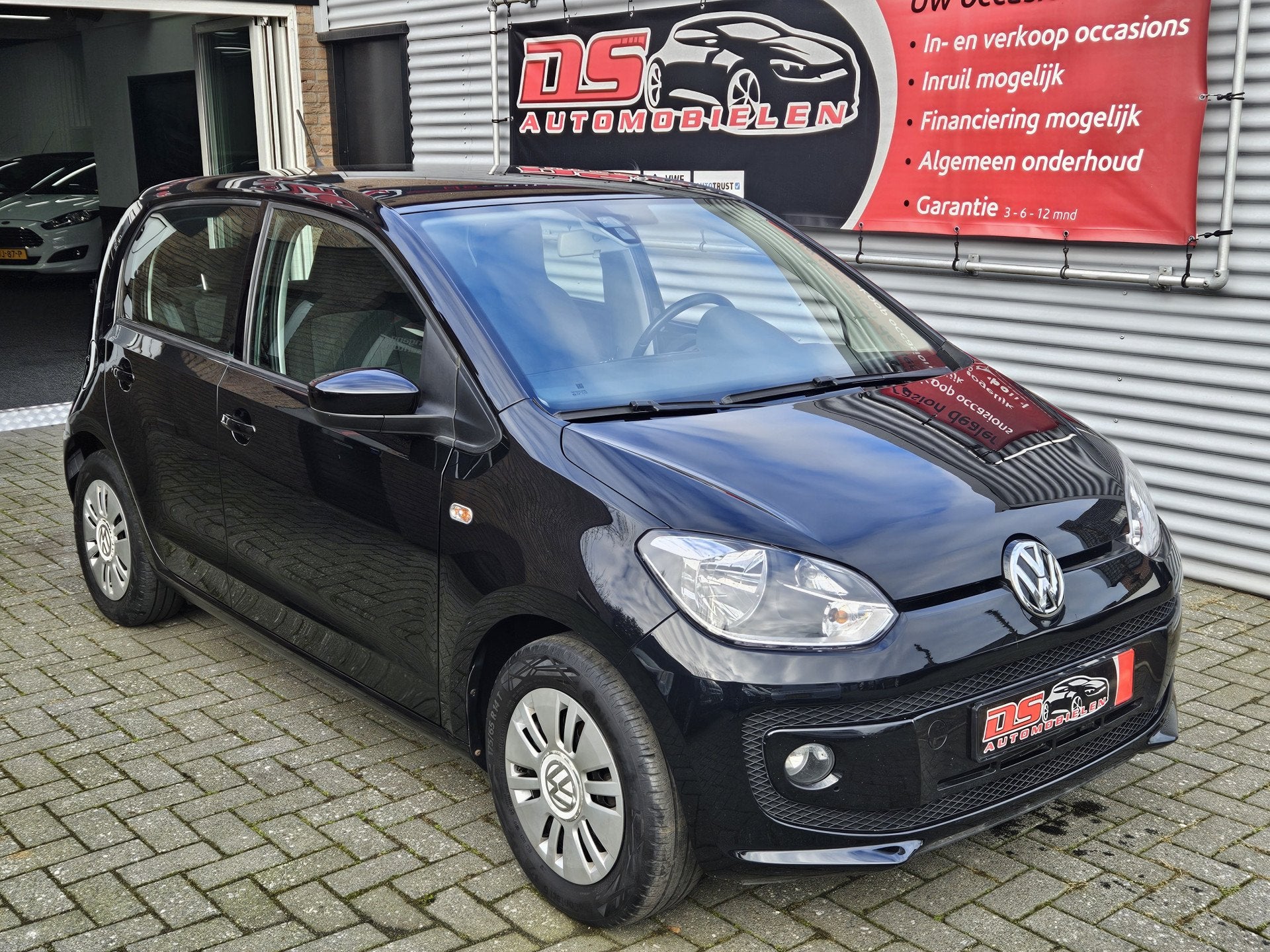 Volkswagen up! 1.0 high up! BlueMotion * AIRCO-ELECTR.RAMEN-, Voorwielaandrijving, Euro 5, Stof, Gebruikt