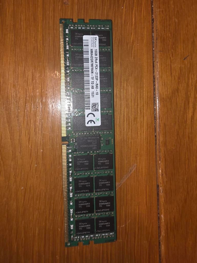 16GB DDR4 ECC RDIMM Server Geheugen Module (SK Hynix), Gebruikt, Server, DDR4, Ophalen of Verzenden