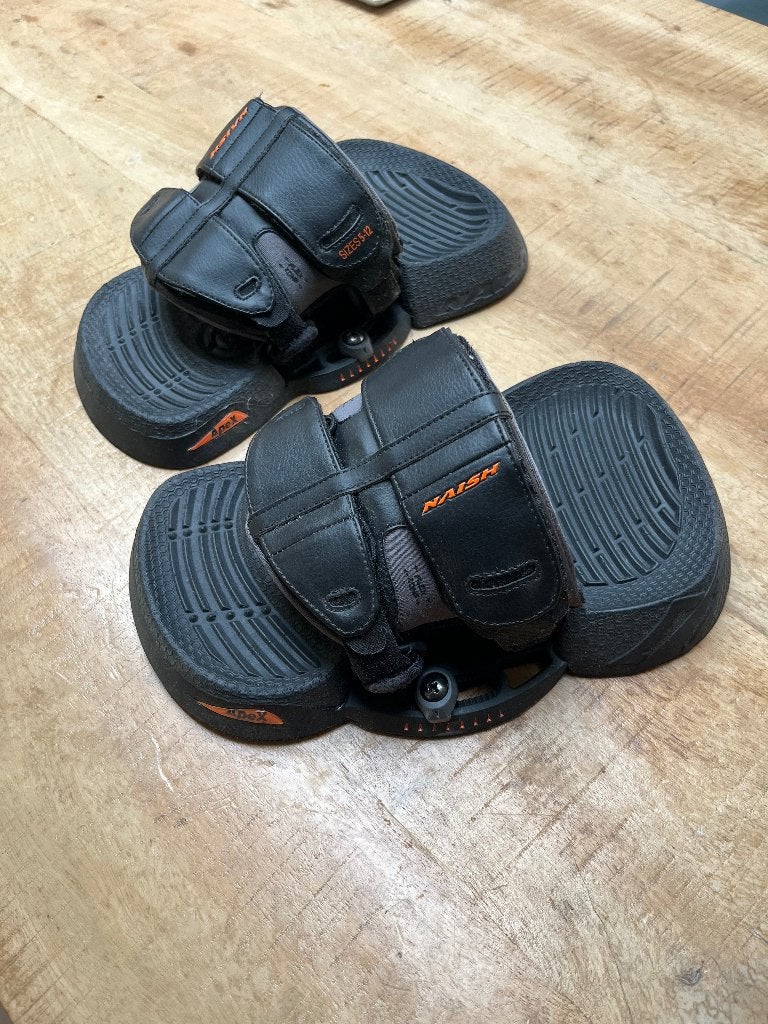 Naish Apex bindings S/M - Nieuw, Geen board, Ophalen of Verzenden, Nieuw, Binding