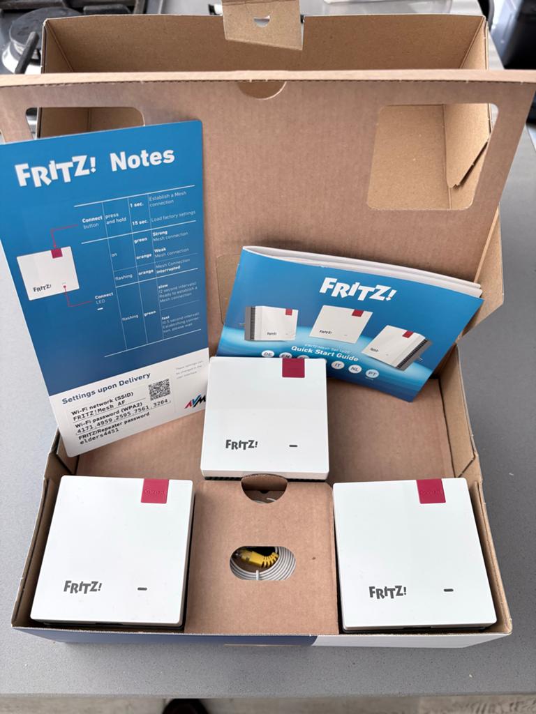 FRITZ!Mesh Set 1600 Wi-Fi 6 - 3-pack voor naadloze dekking, Computers en Software, Routers en Modems, Verzenden, Zo goed als nieuw