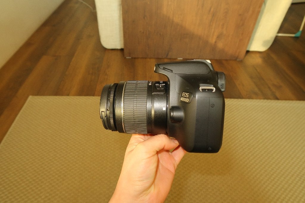 Canon EOS 4000D + 18-55mm lens + tas + oplader, Ophalen, Zo goed als nieuw, Canon, Geen optische zoom