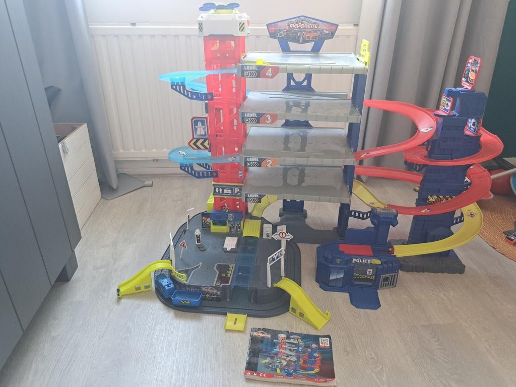 Grote Majorette autogarage / racebaan, Kinderen en Baby's, Speelgoed | Racebanen, Ophalen, Elektrisch, Overige merken