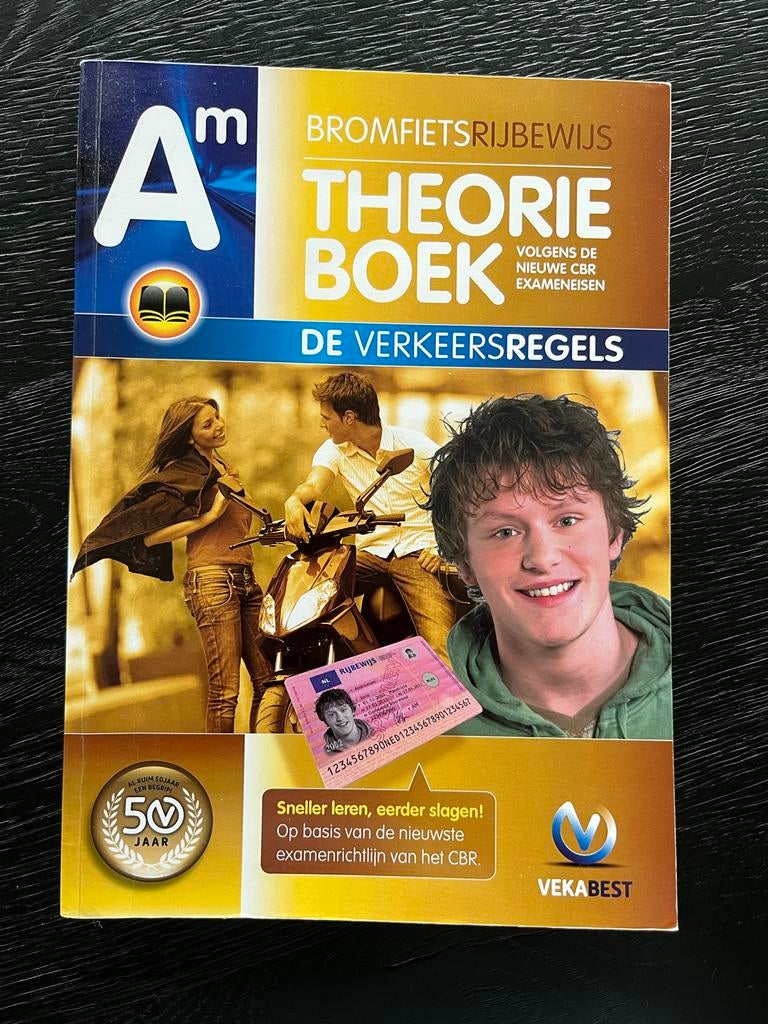 Theorie boek A bromfietsrijbewijs - VEKABEST (5e druk), Ophalen of Verzenden, Gelezen, Niet van toepassing
