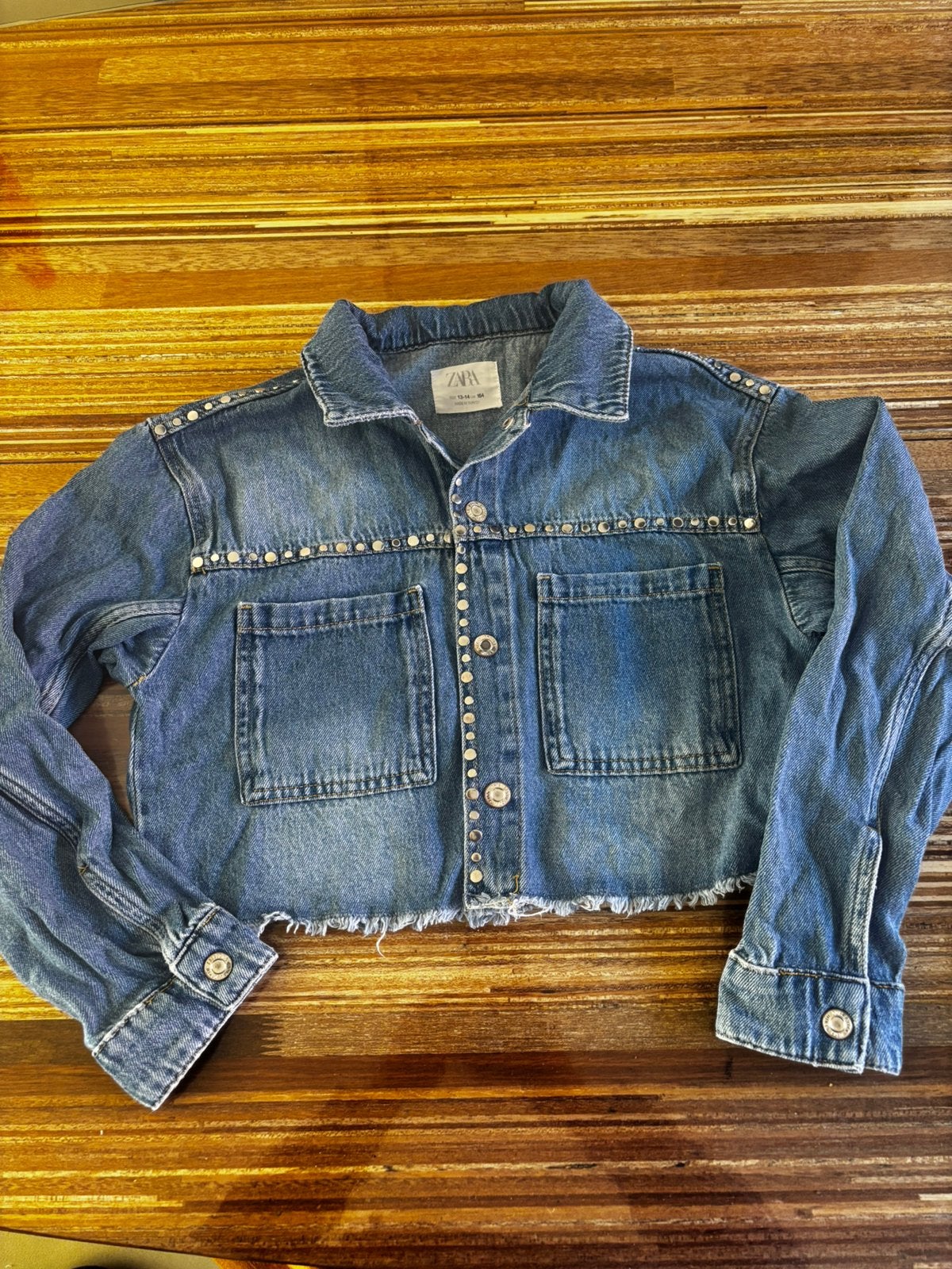 Spijker jas met studs en drukknopen van Zara maat 164, Ophalen of Verzenden, Zo goed als nieuw, Meisje, Jas