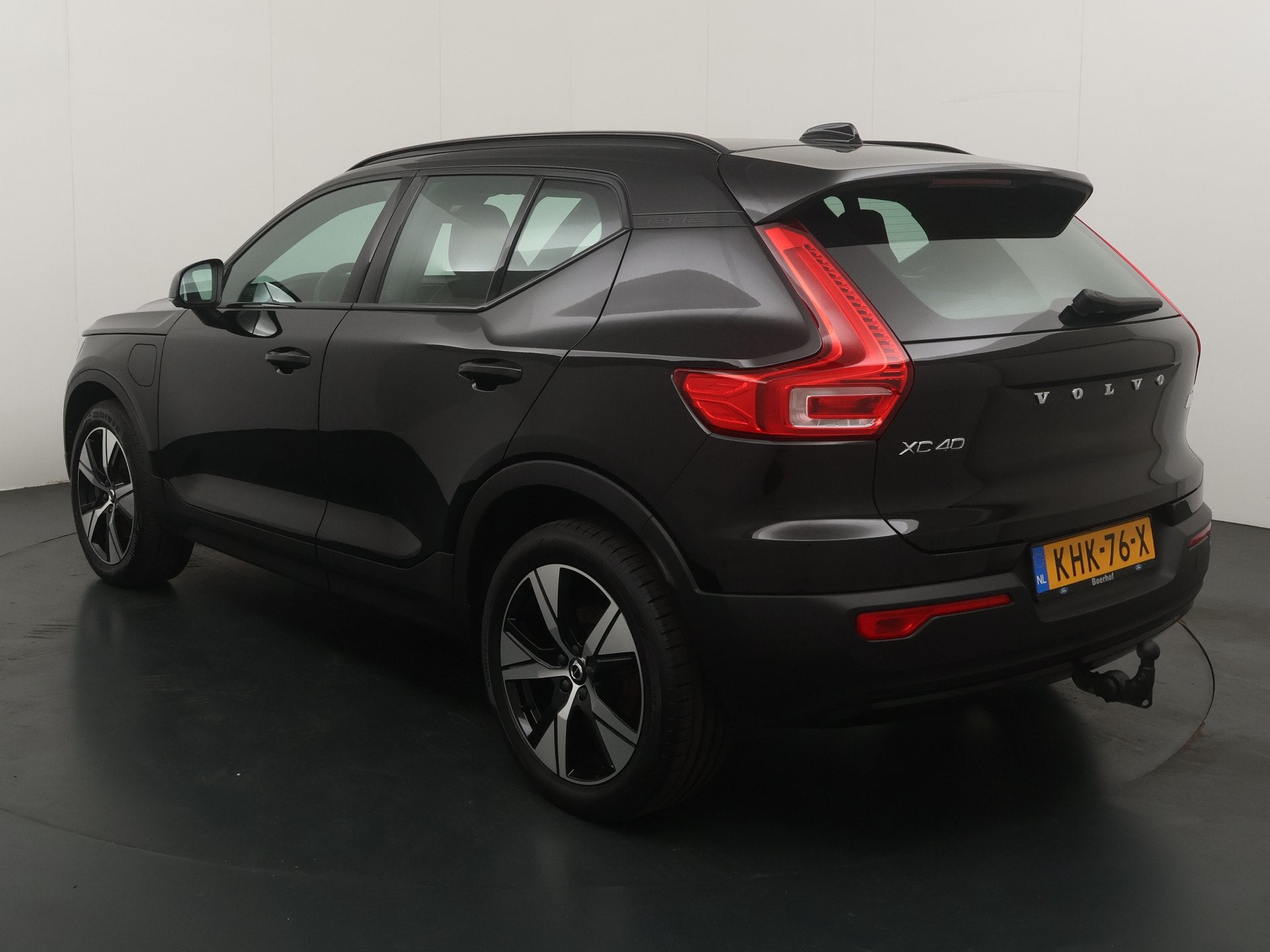 Volvo XC40 1.5 T5 Recharge 262 pk Inscription | Trekhaak | S, 12 maanden, Zwart, Plug-in hybride, Bedrijf