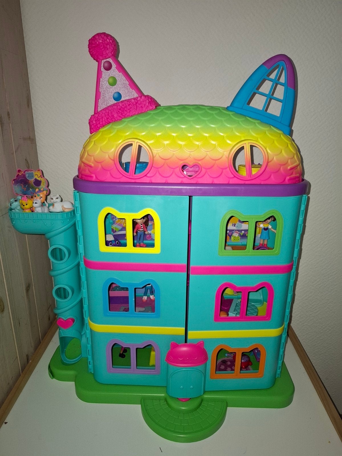 Gabby's Poppenhuis met accessoires en poppen, Ophalen, Zo goed als nieuw, Poppenhuis