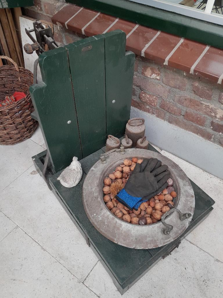 ouderwetse bascule met gewichten, Ophalen