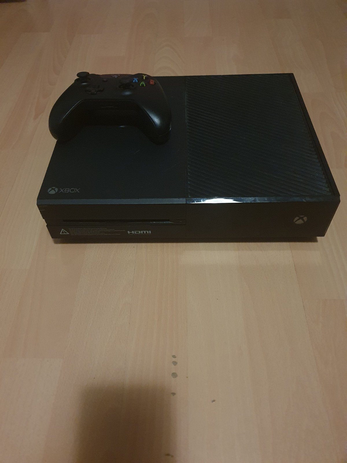 Xbox one - inclusief controller en kabels, 1 speler, Eén computer, Zo goed als nieuw, Vanaf 3 jaar