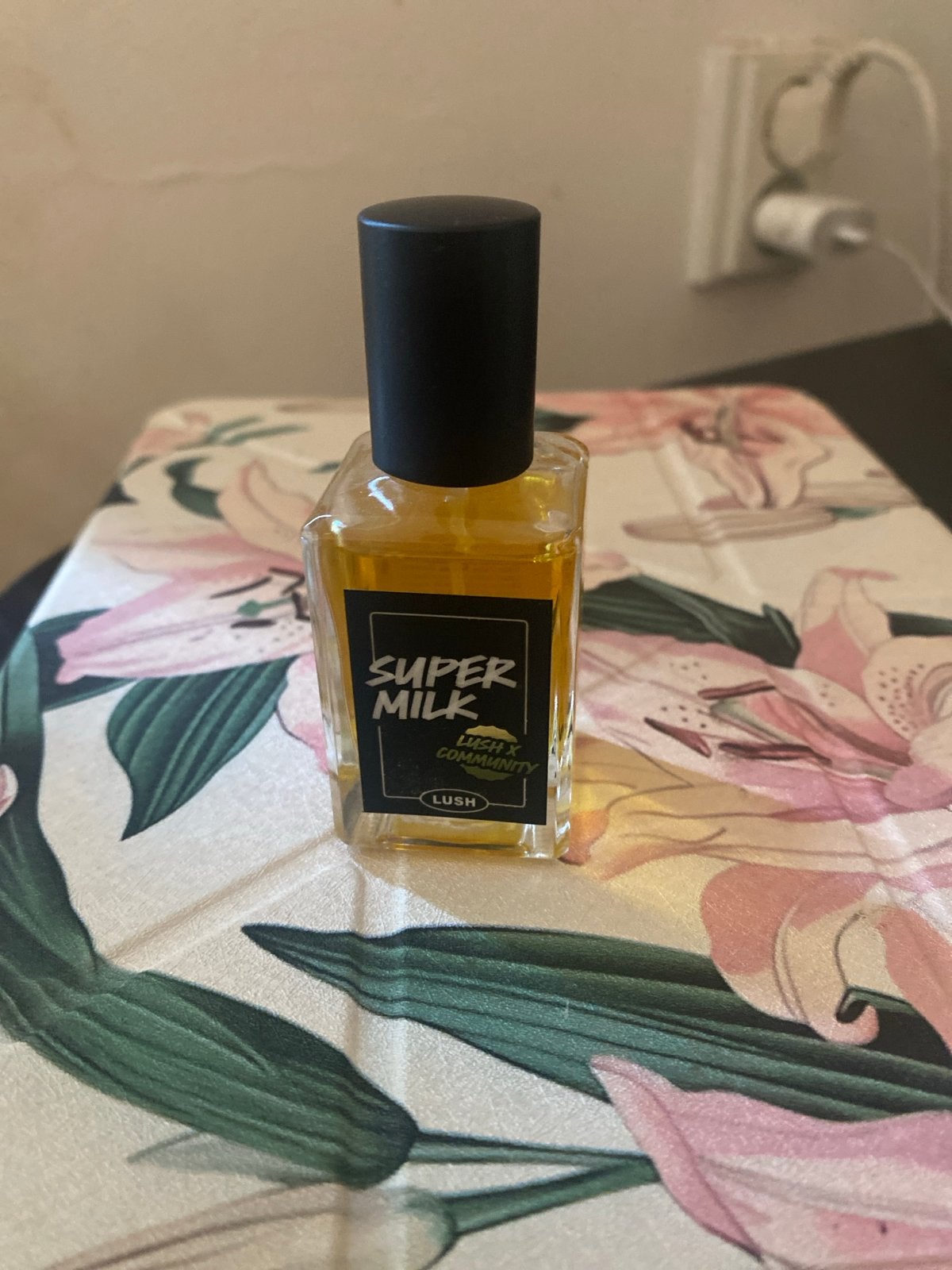 Lush Super Milk Parfum - 30ml, Ophalen of Verzenden, Gebruikt