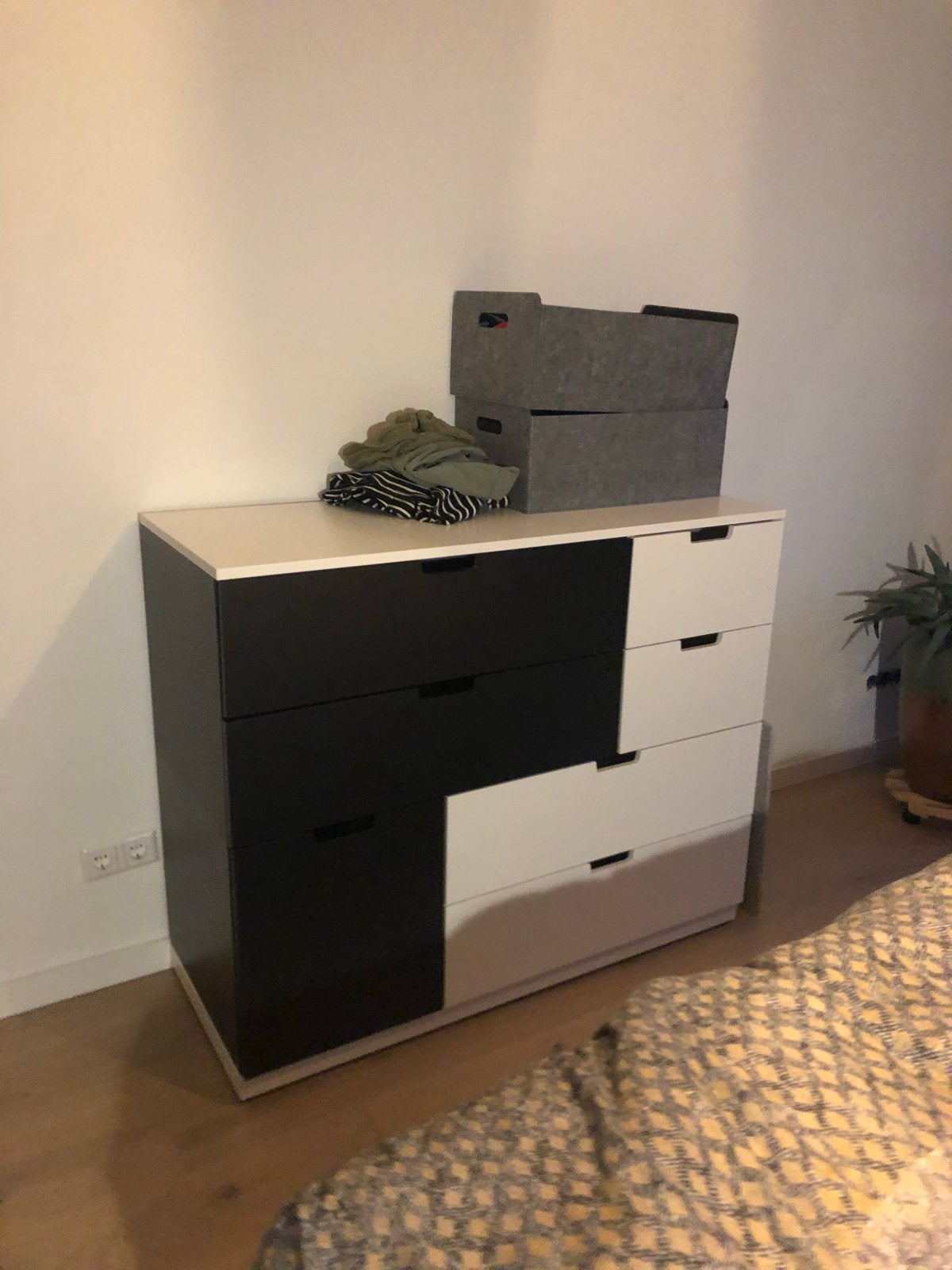 Ikea Nordli ladekast met 7 lades - Zwart/Wit, Ophalen, Overige materialen, Gebruikt, 100 tot 150 cm