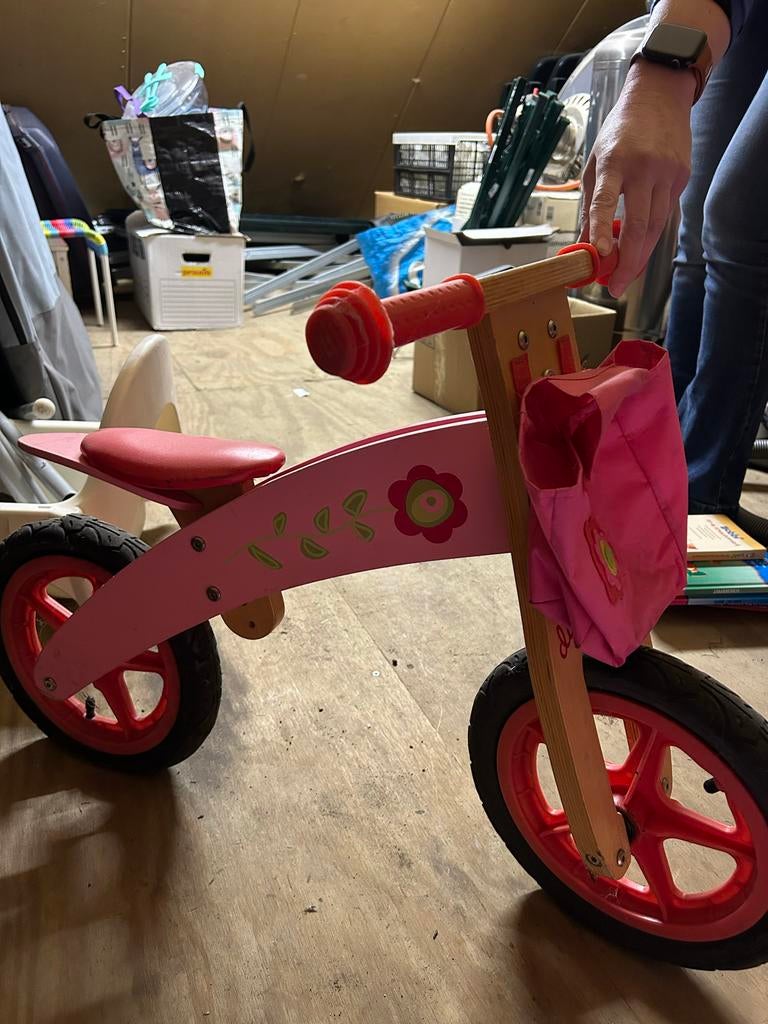 Dushi houten loopfiets roze met bloem, Ophalen, Gebruikt, Loopfiets