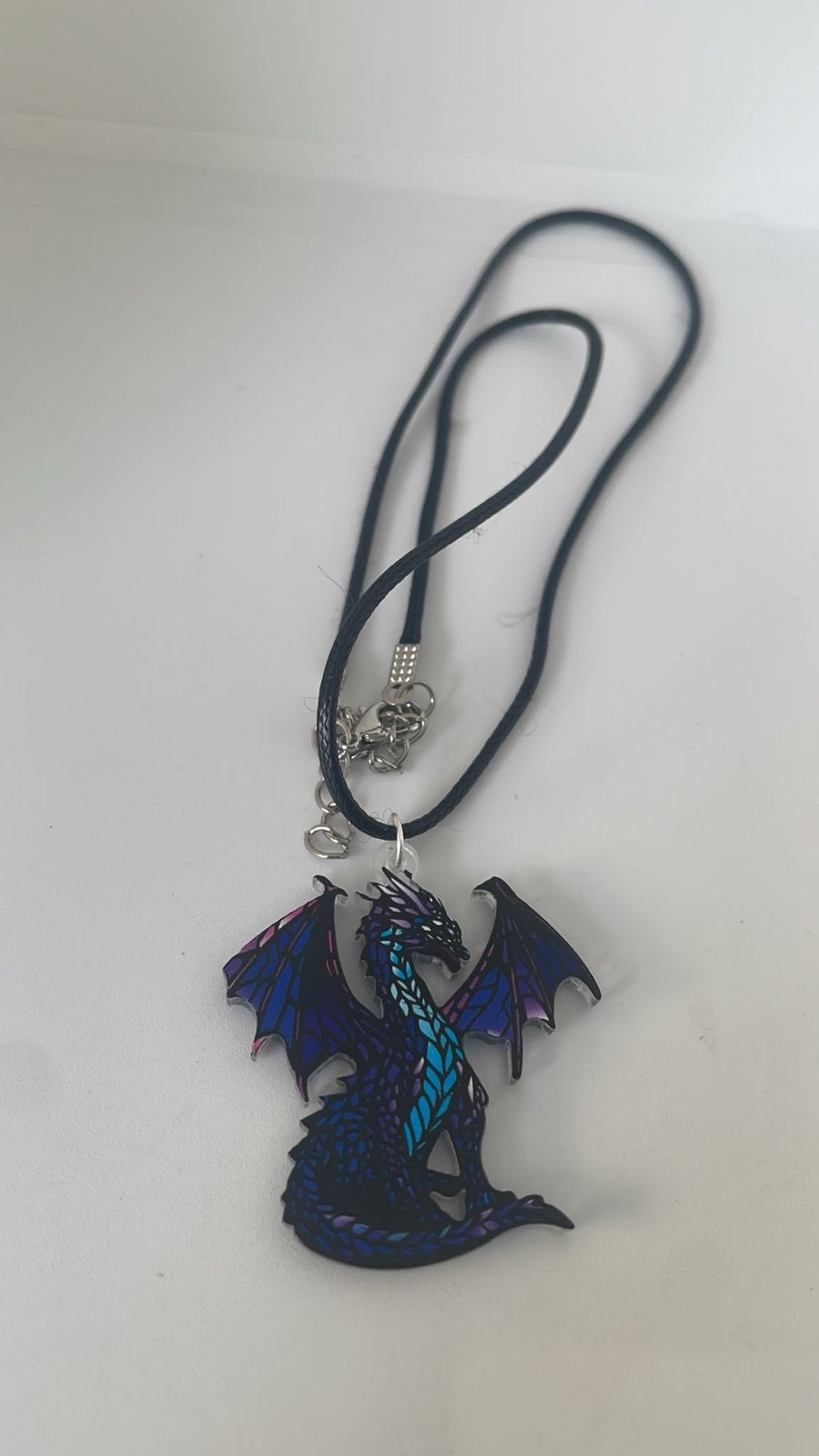 Nieuwe draken ketting met hanger - Zwart, blauw, paars, Zwart, Nieuw, Ophalen of Verzenden, Overige materialen