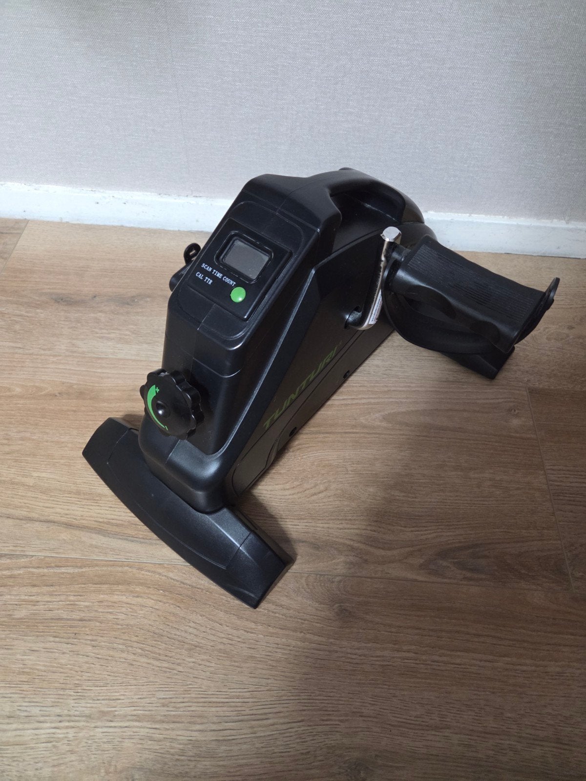 Cardiofit M30 Stoelfiets - Compacte en effectieve training, Kunststof, Ophalen of Verzenden, Zo goed als nieuw, Stoelfiets