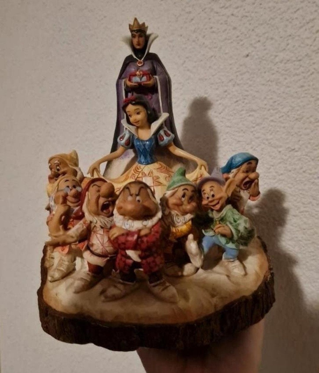 Retired Disney Sneeuwwitje, 1ste uitgave, Carved by Heart, Ophalen of Verzenden, Sneeuwwitje of Doornroosje, Nieuw, Beeldje of Figuurtje