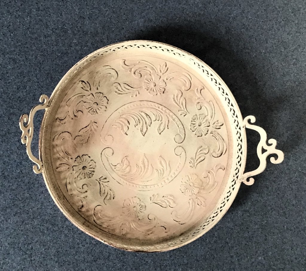 Brocant dienblad whitewash met een vleug roze, Decoratieve rand, Rond, Ophalen of Verzenden, Zo goed als nieuw