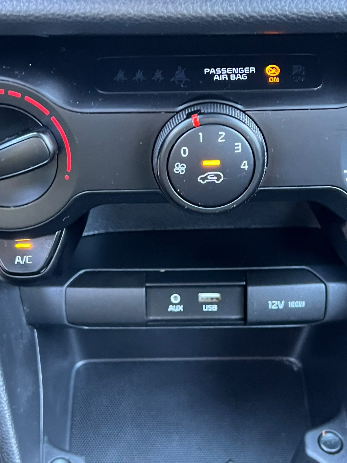 Foto 17 van Kia Picanto 1.0 MPi 67pk 5-zits 2019 Wit
