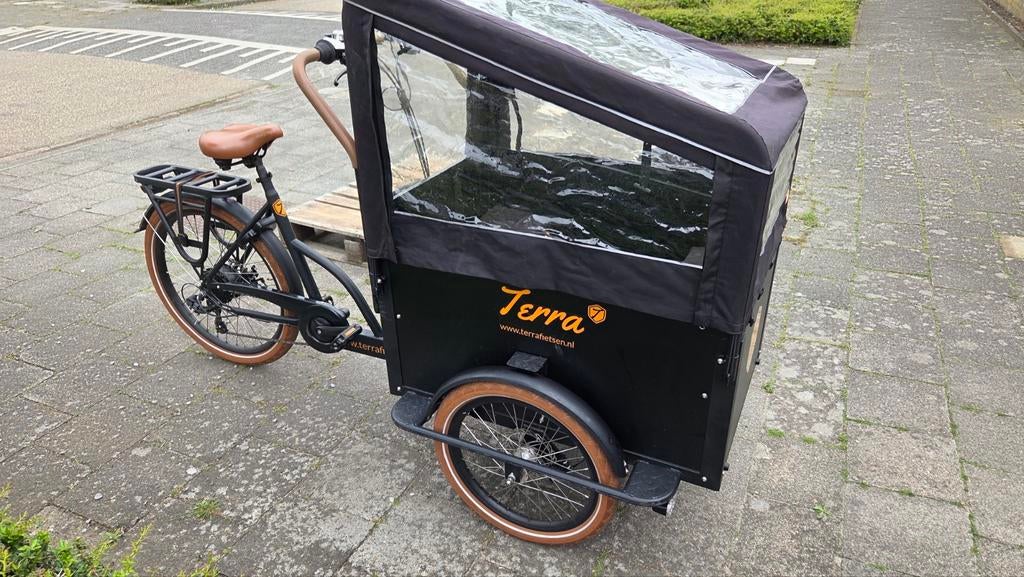 Terra Bakfiets met Huif, Lader en Extra Afdekzeil, Fietsen en Brommers, Fietsen | Bakfietsen, Zo goed als nieuw, Overige merken